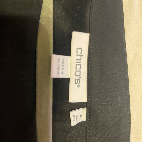 Chicos dress- with POCKETS!! - Picture 2 of 3